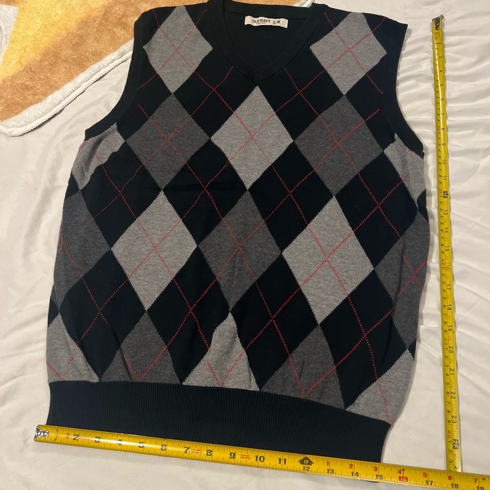 Vintage geometric Sweater Vest - Black and Gray